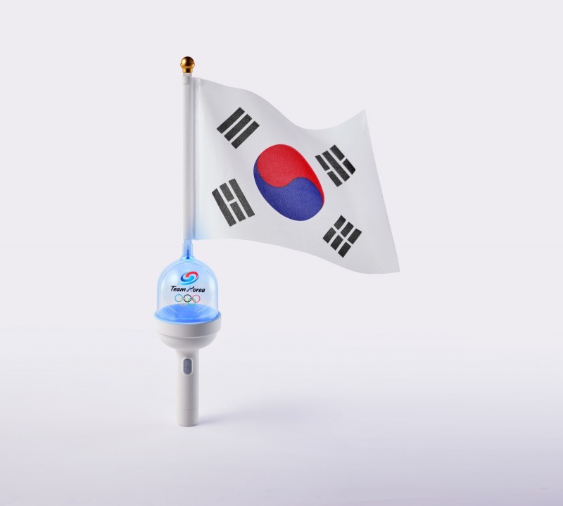 하이브, 파리올림픽 응원문화 바꾼다…특별 제작한 ‘팀코리아 응원봉’ 제공