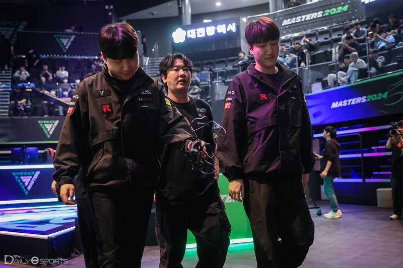 4월 한국에서 열린 FC 프로 마스터즈 당시 결승 진출에 실패했던 kt 롤스터.