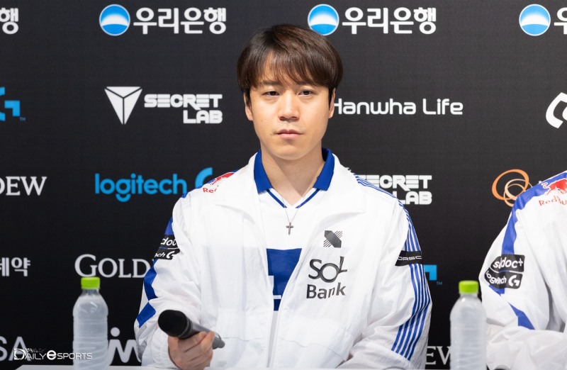 '5연패' DRX 김목경 감독, "연습 때처럼 플레이 나오지 않았다"