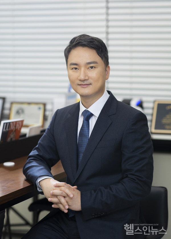 첫눈애안과윤삼영대표원장