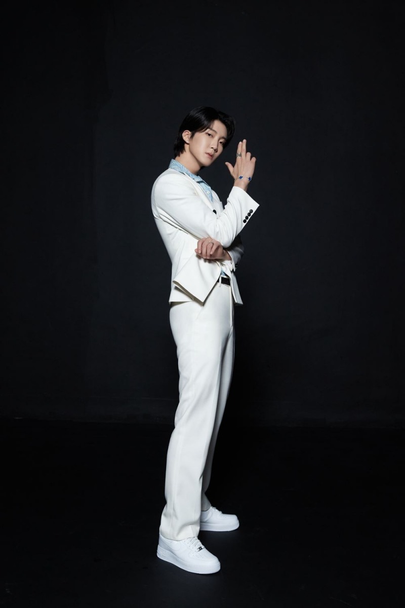 이승훈, 18일 ‘엠카운트다운’ 출격…솔로 활동 본격 시동