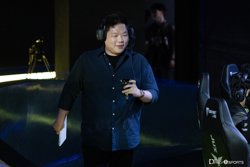 젠지 김정수 감독, "메타 픽으로 스크림, 승률 안 좋아"