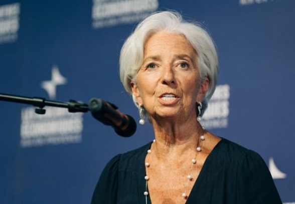(상보) ECB 4.25% 금리동결...라가르드 "미래인하 약속 안 해…9월 가능성 열려 있어"