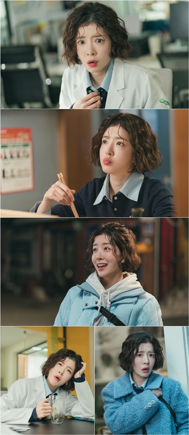 ‘DNA 러버’ 정인선, 파격적인 뽀글뽀글 칼단발 ‘히피펌’ 변신…오타쿠적 기질 충만 연구원 변신