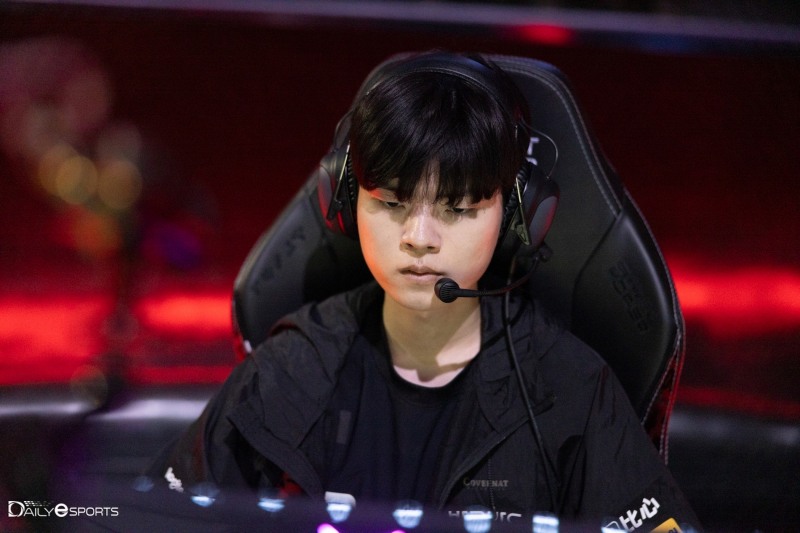 ''데프트' LCK + LPL 통합 1,000전' kt, 5연승과 함께 1R 마무리