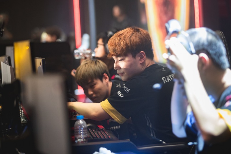 플래시 울브즈 시절 MSI에 참가했던 '래더' 신형섭(사진=라이엇 게임즈)