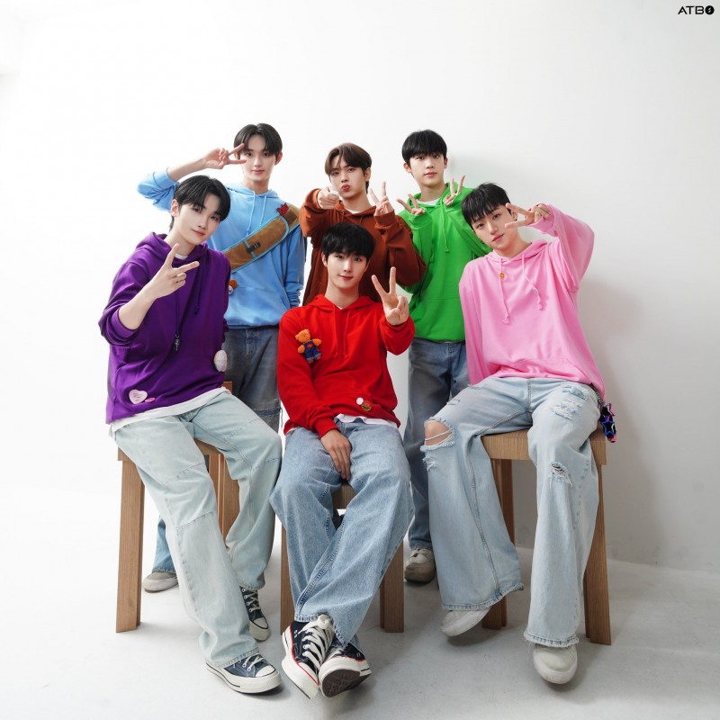 ATBO, 데뷔 2주년 맞이 특별 콘텐츠 공개…축전 이미지→MT 자체 콘텐츠 ‘선물 폭탄’