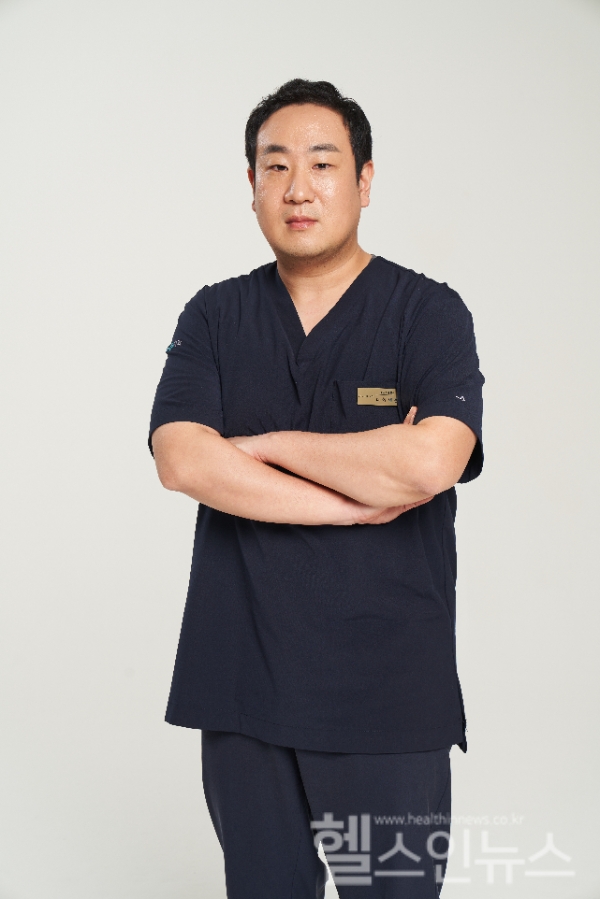 고르다치과의원 잠실점 최재용 대표원장