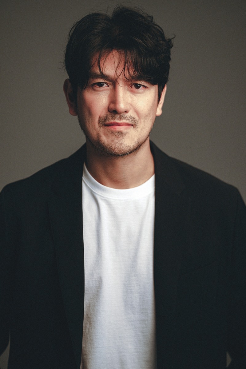 이지훈, 와이원엔터테인먼트 전속계약 체결…활발한 활동 예고