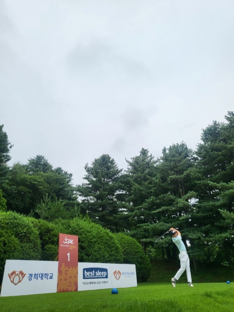 경희대 총장배 중·고교 골프 대회 성료…김아리수‧길예람 남녀 고등부 우승