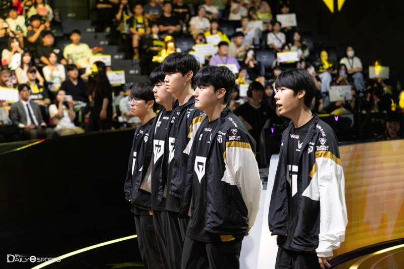 한 번의 전투서 뒤집은 젠지, BNK 피어엑스 매치 13연승