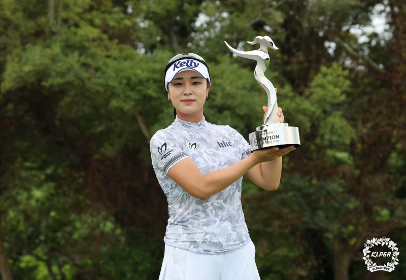 KLPGA 하반기 첫 대회 우승 윤이나, 위믹스 포인트 2위 등극