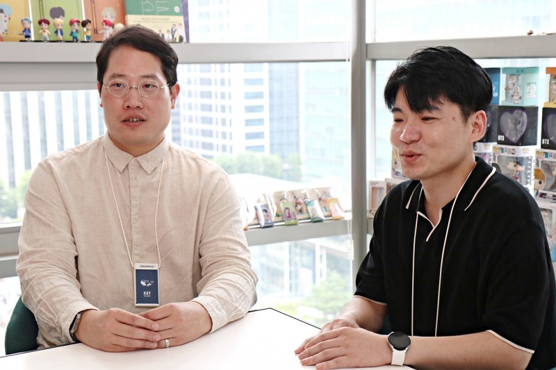 게임 이용자와 아이돌 팬 모두에게 사랑 받겠다 다짐했다(제공=컴투스).