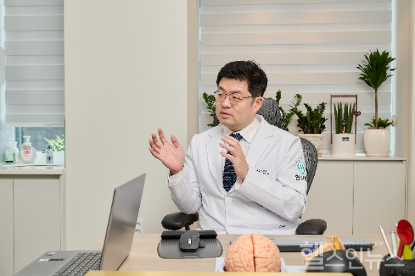 현신경과의원 김현우 원장