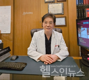 아담스비뇨기과 이무연 원장