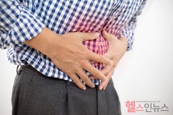 젊었을 때부터 노년까지... 평생을 힘들게 만드는 염증성 장질환, 약물치료에도 별다른 효과 없고 합병증 심하다면 수술 치료 고려해야 (고대안산병원 제공)