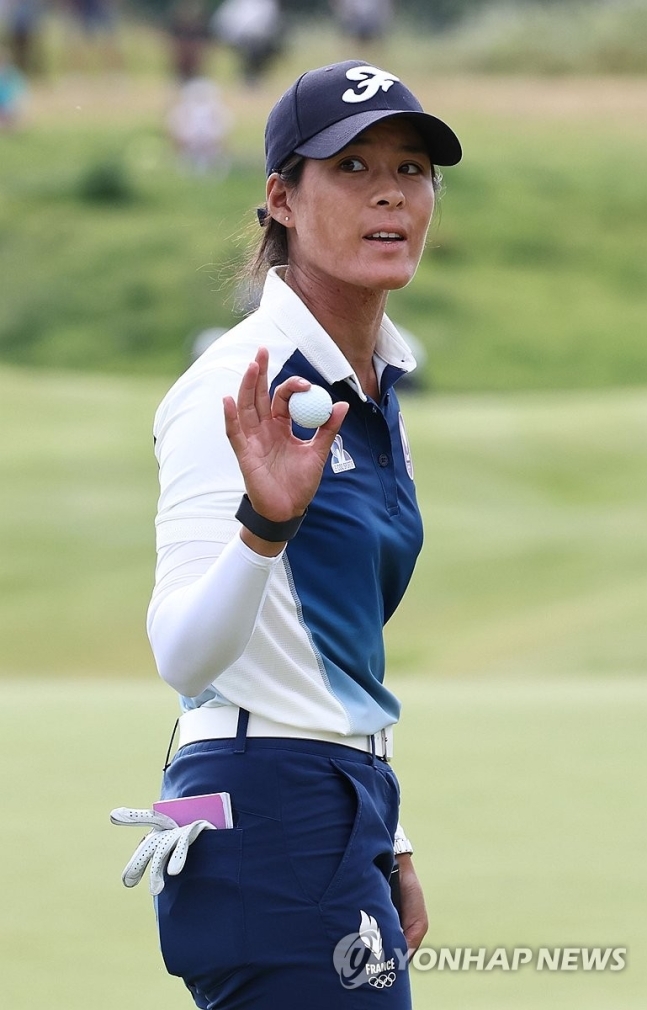 1라운드 경기 마친 셀린 부티에