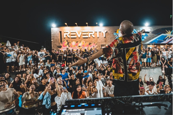 주류업계, 무더운 여름 날려줄 오프라인 마케팅 릴레이...짐빔 '하조데이즈' 등