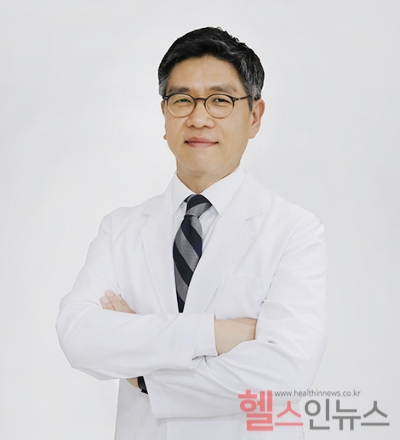 강남 연세코앤이비인후과 송정환 원장