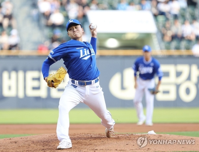 역투하는 삼성 선발 이승현