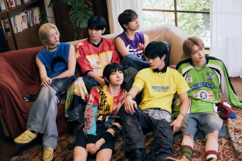 블리처스, 17일 사직구장 뜬다…롯데자이언츠 승리 기원 시구+특별 공연 진행