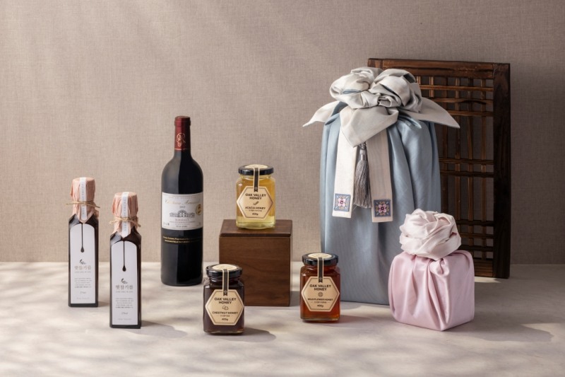 오크밸리, ‘로컬 식품+프리미엄 PB 제품’ 다양한 품목들로 구성된 추석 선물 세트 출시