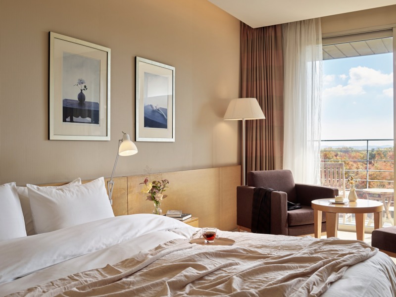 롤링힐스 호텔, ‘디어 마이 패런츠’ 패키지 출시…부모님에게 편안한 호캉스의 추억 선물