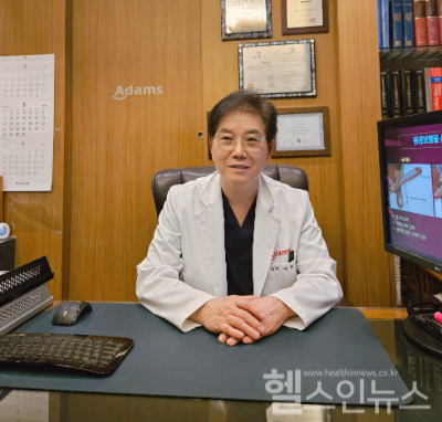 아담스비뇨기과 이무연 원장
