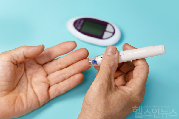 제2형 당뇨병, 건강한 식단과 운동·금연·체중관리·충분한 수면 등과 같은 생활 습관 실천 시 인슐린 분비 능력 개선 (클립아트코리아)
