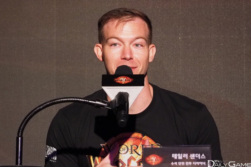 '내부 전쟁'의 주요 콘텐츠에 대한 질문에 답했다.