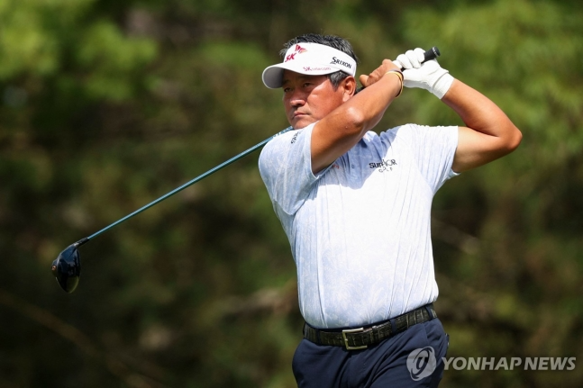 최경주의 1라운드 경기 모습