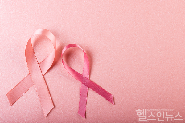 림프부종은 유방암과 자궁암, 난소암 등 여성암 수술 후 발생할 수 있는 까다로운 합병증 중 하나. 때에 따라 일상생활 방해할 수 있는 현성 림프부종으로도 진행할 수 있어 주의해야 (클립아트코리아)