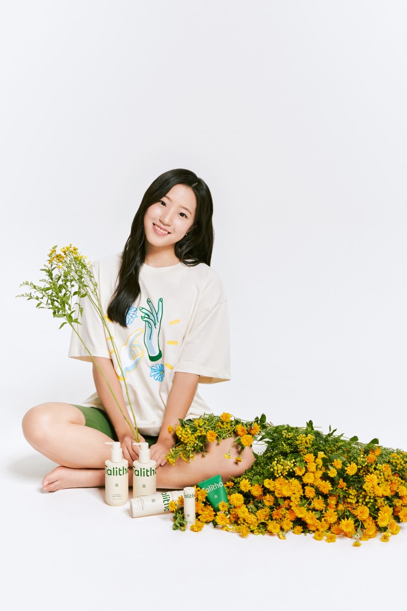 탈리다쿰, ‘국민 삐약이’ 신유빈 선수와 사진 촬영 이벤트 진행