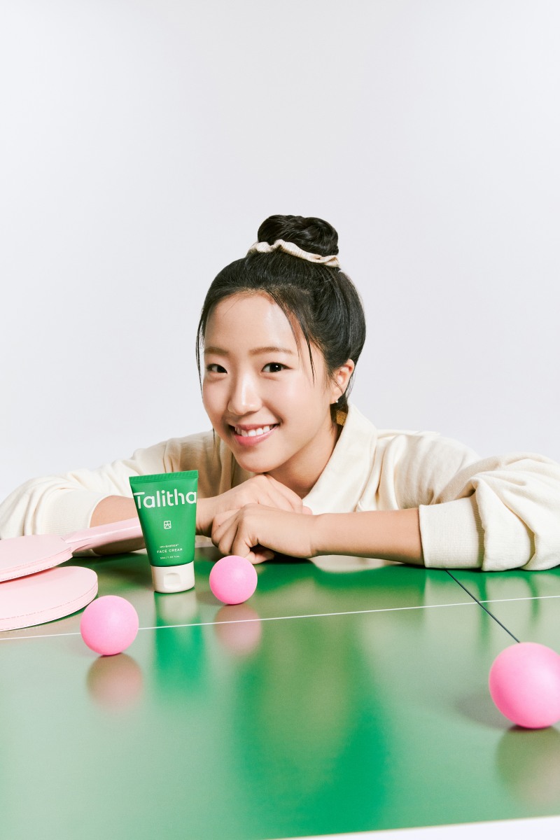 탈리다쿰, ‘국민 삐약이’ 신유빈 선수와 사진 촬영 이벤트 진행