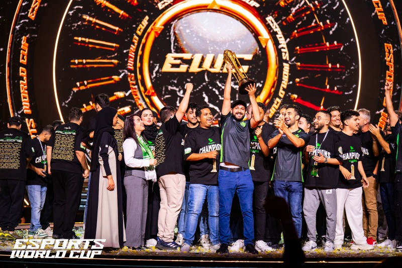 e스포츠 월드컵 클럽 챔피언십서 우승을 차지한 팀 팔콘스(사진=e스포츠 월드컵)