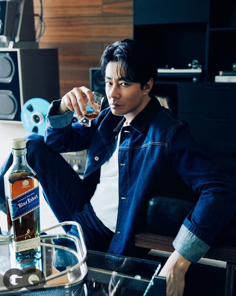 지큐 코리아 조니워커 앰배서더 조인성과 함께한 9월 디지털 커버 공개