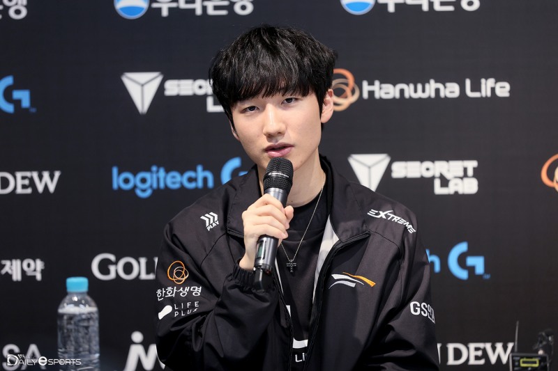 '피넛' 한왕호.