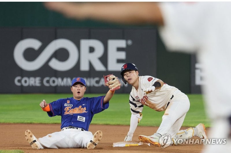 '졌지만 잘 싸웠다' 한화, 롯데에 11-14로 석패