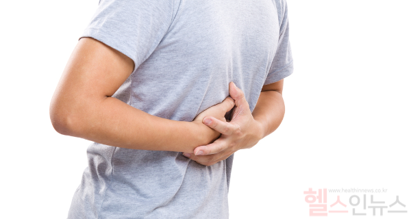 조기 발견이 중요한 담낭 질환들, 빨리 발견하면 간단한 치료로도 회복 가능하지만 치료시기 놓치면 패혈증 등 중증 합병증 동반할 수 있어 각별한 주의 요구 (클립아트코리아)