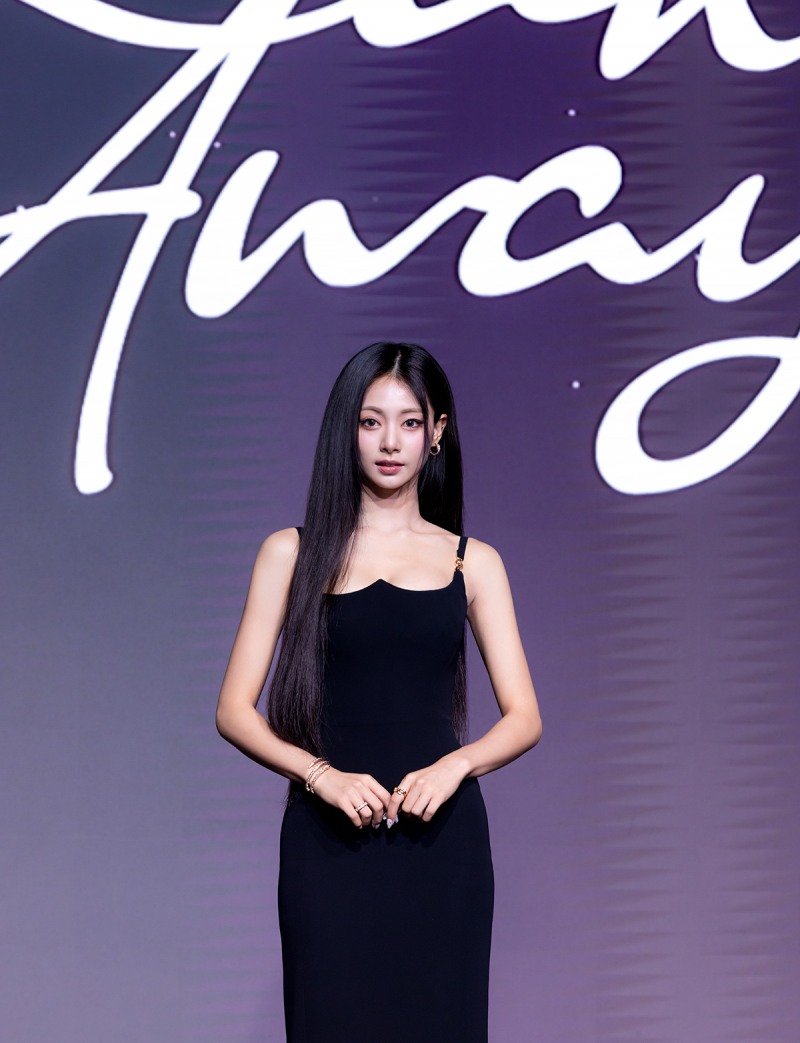 ‘솔로 데뷔 D-DAY’ 쯔위, 첫 솔로 미니 앨범 발매 및 신곡 'Run Away' 음악방송 활동 돌입