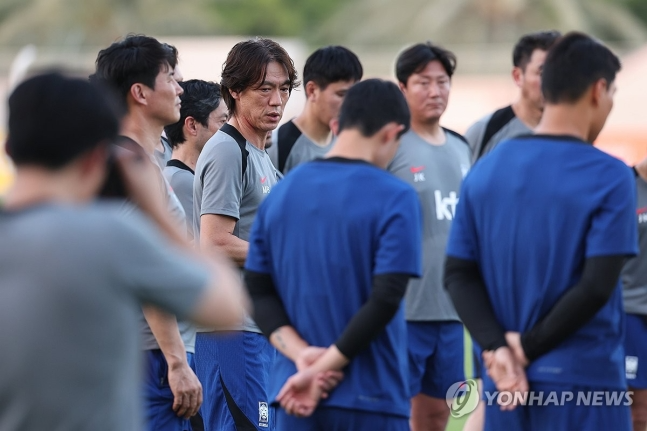 '오만전엔 변화 주겠다' 홍명보 감독, 공 소유 목적은 '공격'…안정적으로만 공 돌리지 않길