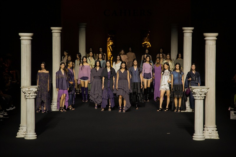 까이에(CAHIERS), 2025 S/S 서울 패션위크 성료