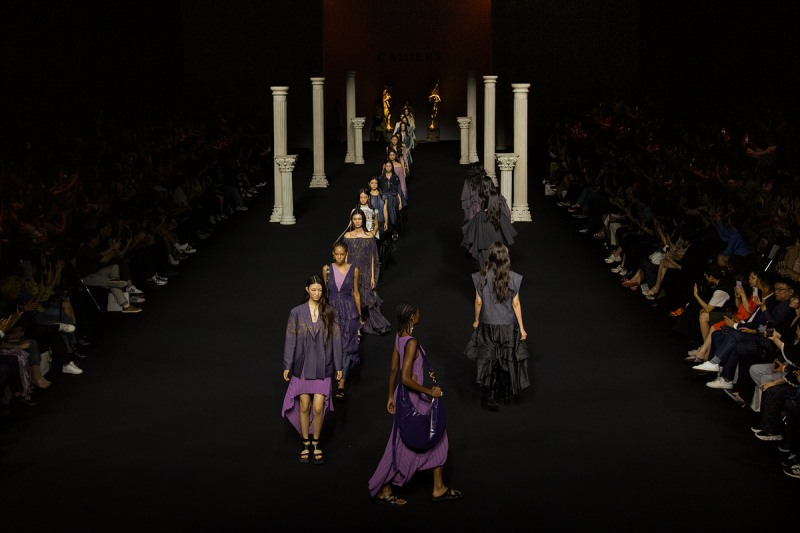 까이에(CAHIERS), 2025 S/S 서울 패션위크 성료