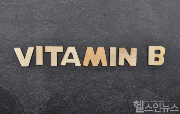 신체 건강 유지에 있어 꼭 필요한 영양소 비타민B, 체내 비타민B가 부족해지면 나타날 수 있는 결핍 증상들 (클립아트코리아)