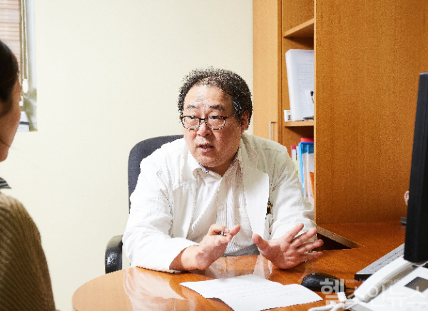 경희대병원 소화기내과 장재영 교수가 위 점막하 종양에 대해 설명하고 있다. (경희대병원 제공)