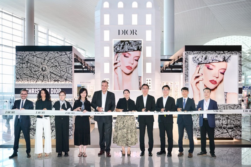 디올 뷰티, 인천국제공항에서 ‘플랑 드 파리 팝업 오프닝 이벤트’ 개최