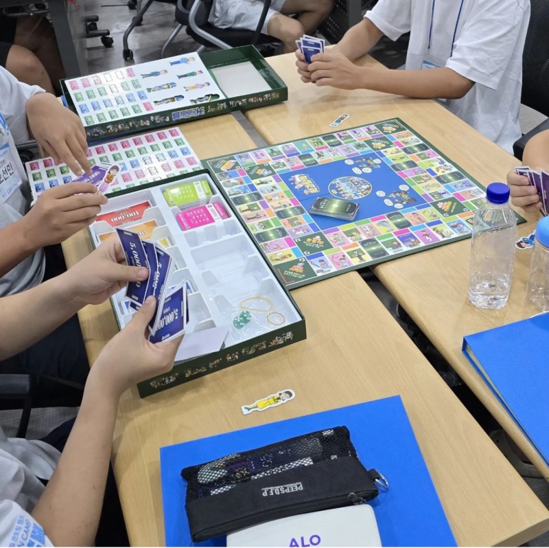 한국진로개발원, 진로진학 교육용 보드게임 ‘커리어마블’ 선보여