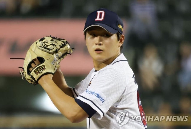 투구하는 김택연