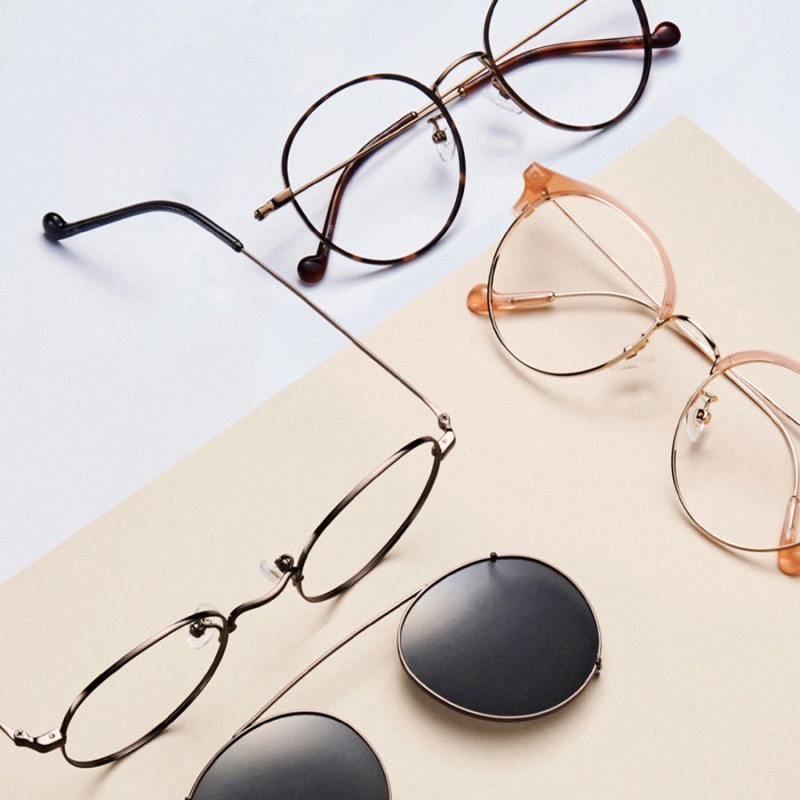 누적 판매 1만 5천 룩옵티컬 에어플레인 티탄, 고물가 속 특가 화제