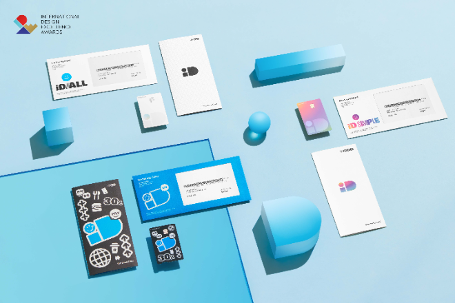 이번에 본상을 수상한 '삼성 iD 카드'는 카드 플레이트 디자인, 다양한 소재 활용 등 고객의 취향을 반영한 삼성카드 대표 상품 브랜드이다. / 사진=삼성카드 제공
